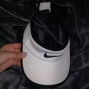 nike visor